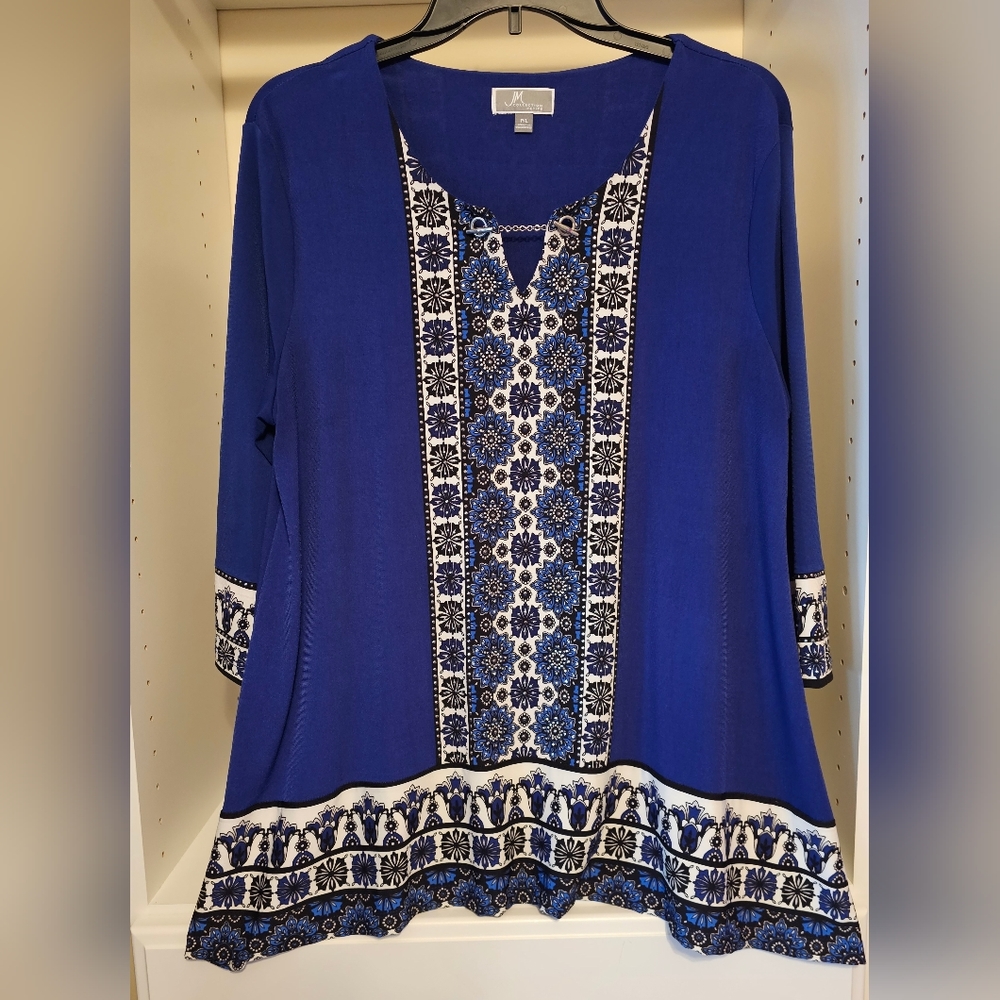 JM Collection blue patterned petite blouse in Large